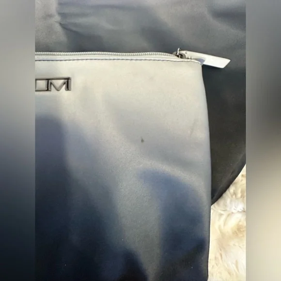 TUMI Gradient Gray and Black Travel Bag - Picture 12 of 15
